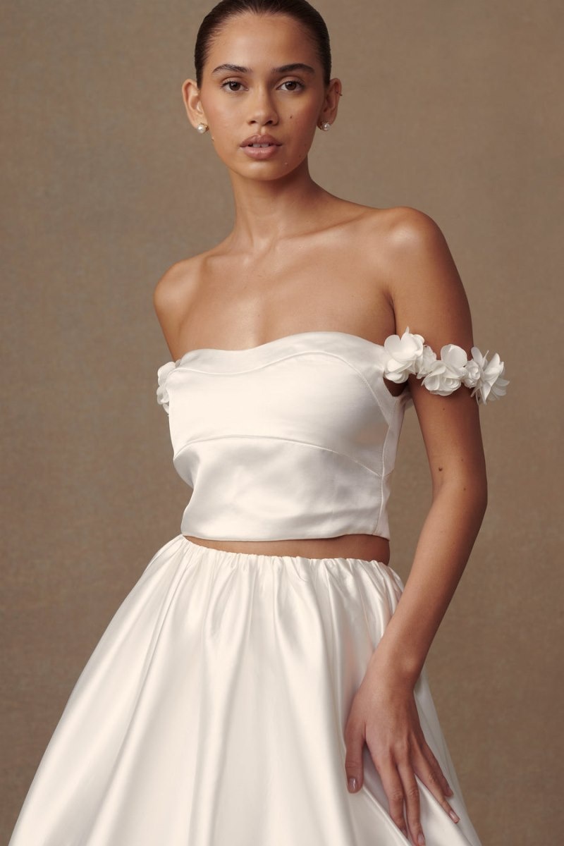 Meshki Karrie Cropped Satin Rose Bodice レディース 結婚式のドレス 白 日本 | W1V-6389